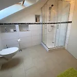 Unterkuenfte Nahe Einfelder See, *