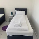 Unterkuenfte Nahe Einfelder See,