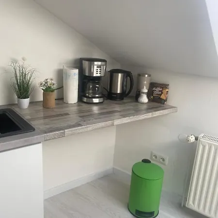Apartment Ruhige Unterkuenfte Nahe Einfelder See, Perfekt Fuer Erholung Und Arbeit *